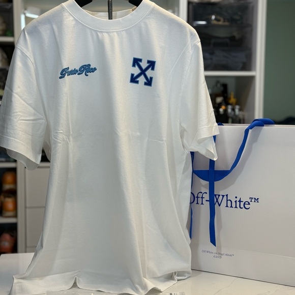 Off-White Exclusive Store  lWhite and Black  Graphic T-Shirt  Puerto Rico - Picture 1 of 7